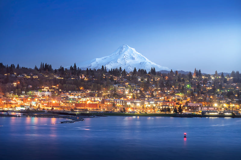 Landscape Photograph of Hood RIver Oregon and Mount Hood. 