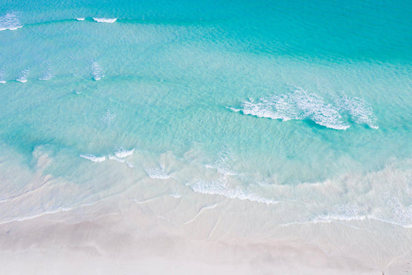 Turquoise waters at Wedge island in Australia 