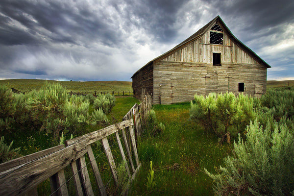 Barn in Baker City, Oregon. By Lijah Hanley. 